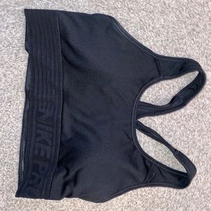 Nike pro sports bra